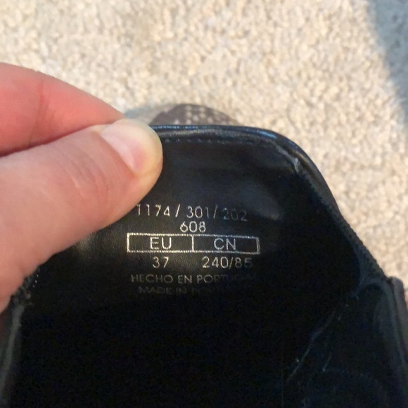 Zara slip-on shoes - Picture 3 of 4